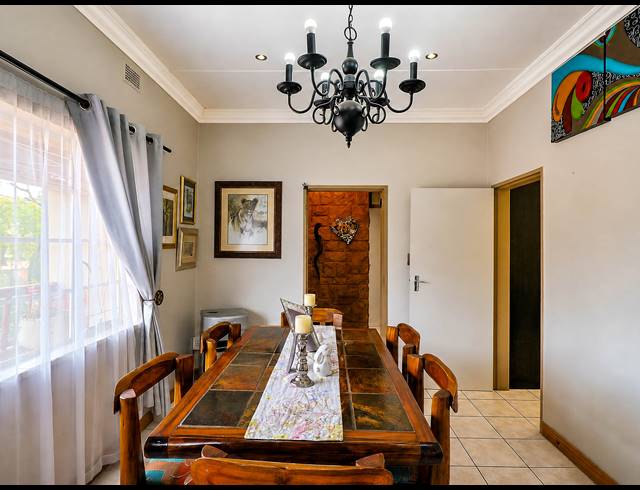 4 BEDROOM HOUSE FOR SALE IN LYTTELTON MANOR